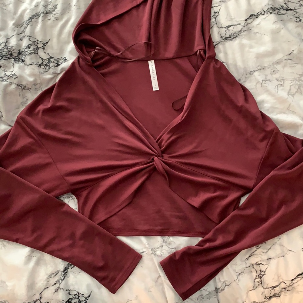 Fabletics cropped long sleeve
